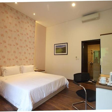 Hotel Dago Teuku Angkasa 14 Bandung Exterior foto
