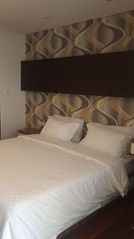 Hotel Dago Teuku Angkasa 14 Bandung Zimmer foto