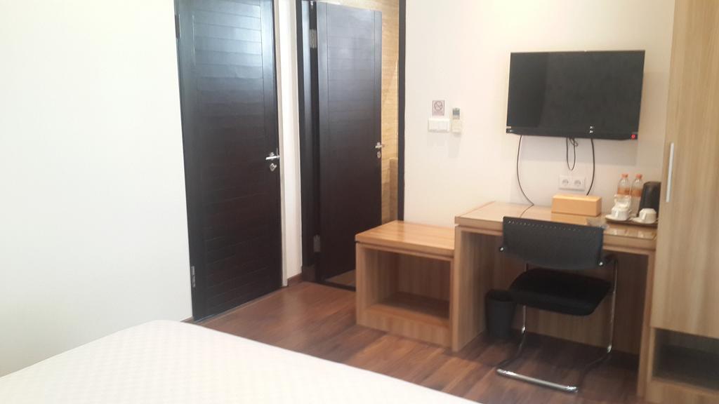 Hotel Dago Teuku Angkasa 14 Bandung Zimmer foto