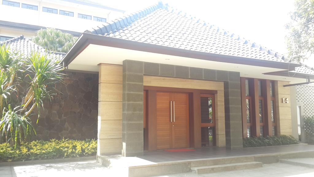 Hotel Dago Teuku Angkasa 14 Bandung Exterior foto